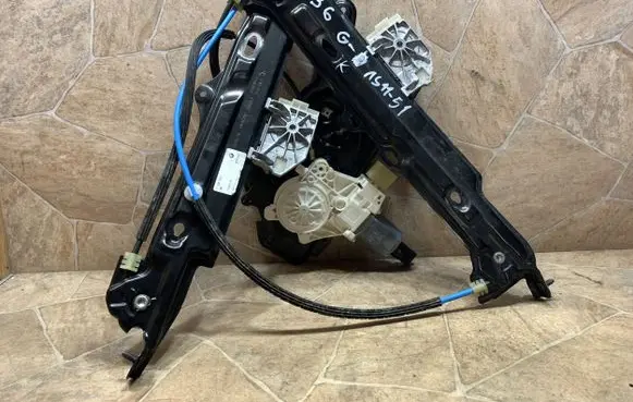 Rear door window regulator with motor