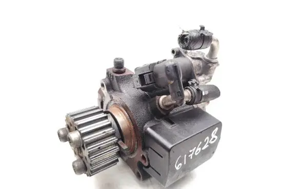 Seat Leon (1P) Fuel injection high pressure pump 03L130755E