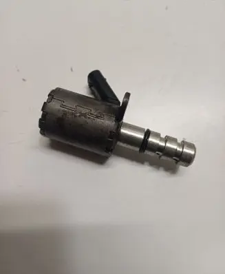 Volkswagen PASSAT B7 USA Oil pressure sensor 04L906455B