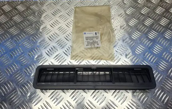 Fiat Panda III Quarter panel pressure vent 51922681 68655814AA