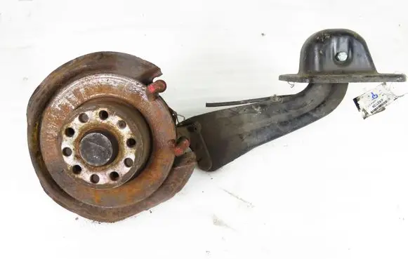 Volkswagen Golf V Stub axle 