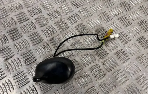 Fiat 500 Abarth Aerial GPS antenna P68073400AB 200044 1531239X0044