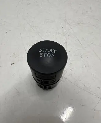 Renault Captur Engine start stop button switch 069709A