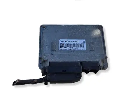 Skoda Fabia Mk2 (5J) Engine control unit/module 03D906023 5WP40806