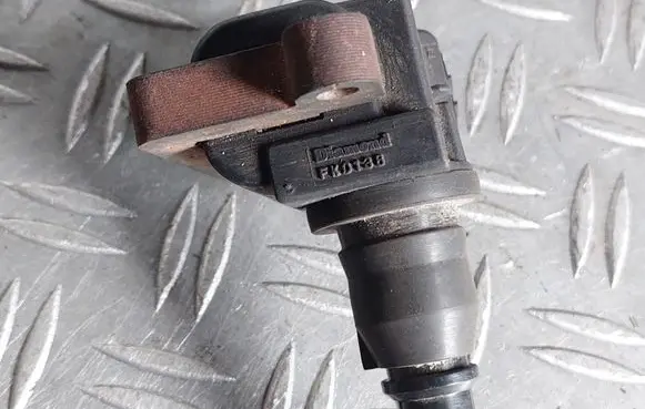 Mitsubishi Carisma High voltage ignition coil FK0138