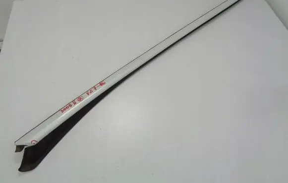 Peugeot 3008 I Front door trim (molding) 9682757880