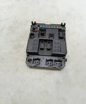 Peugeot 307 Fuse module 9636760580E 9644098380 9636760580