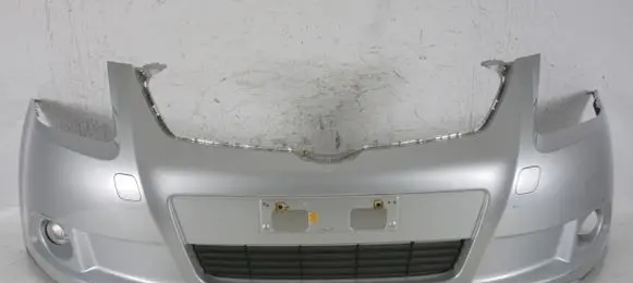 Toyota Avensis T270 Front bumper 52119-05190