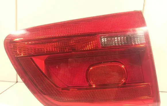 Volkswagen Touran II Tailgate rear/tail lights 1t0945093a