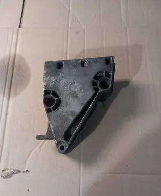 Seat Ibiza III (6L) Engine mounting bracket 038199207AJ