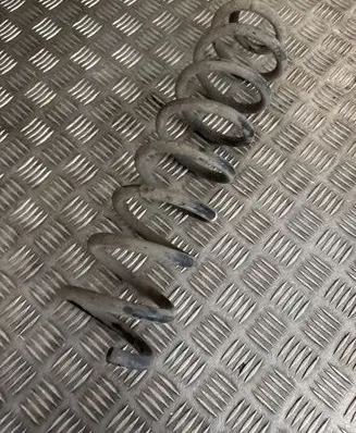 Mercedes-Benz E W213 Front coil spring 