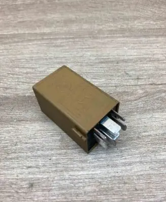 BMW 5 E39 Other relay 8384505