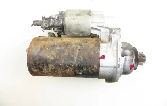 Volkswagen Golf IV Starter motor