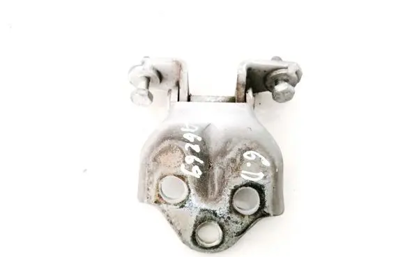 Mitsubishi Carisma Rear door lower hinge