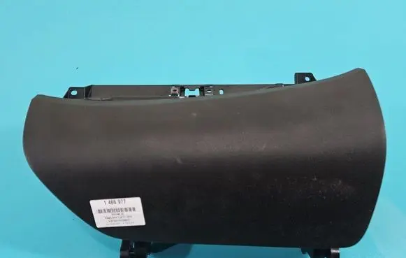 Nissan Note (E12) Glove box 68560-3VV0A IMPRK1466977