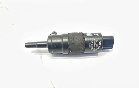 Audi A6 S6 C6 4F Headlight washer pump 3B7955681 001016