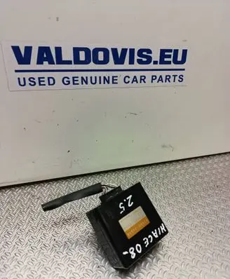 Toyota Hiace (H200) Fan control module 8748026010 7720000660