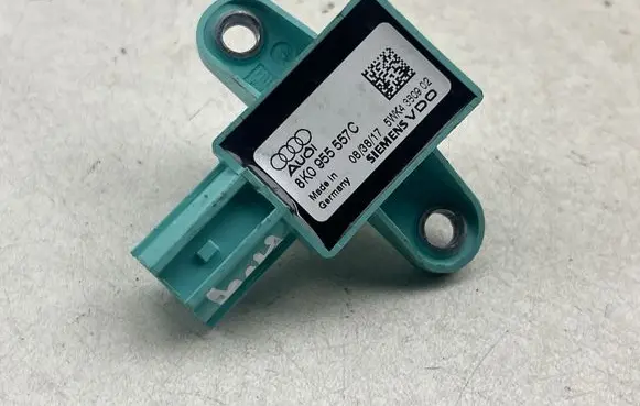 Audi A4 S4 B8 8K Airbag deployment crash/impact sensor 8K0955557C 5WK4380902