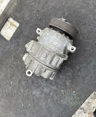 Volkswagen PASSAT B6 Air conditioning (A/C) compressor (pump) 1K0820803S