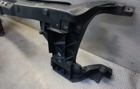 Volkswagen Crafter Radiator support slam panel 2E0805591