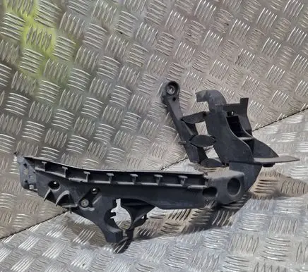 Audi A4 S4 B8 8K Headlight/headlamp mounting bracket 8K0805608R 2002838