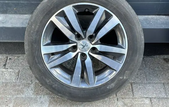 Peugeot 308 R16 alloy rim 9677989577