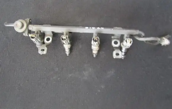 Mazda 323 Fuel main line pipe