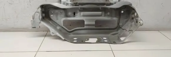 Toyota Yaris Other engine bay part 