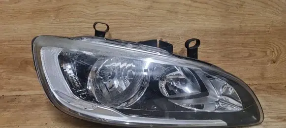 Volvo V60 Headlight/headlamp 31420272