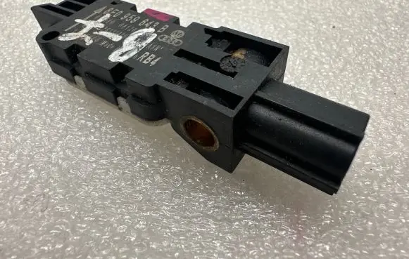 Audi A4 S4 B6 8E 8H Airbag deployment crash/impact sensor 8E0959643B