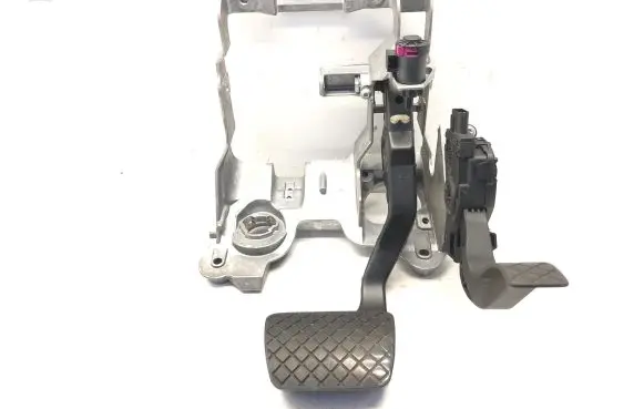Audi A4 S4 B8 8K Pedal assembly 8K1721117 8K1723523