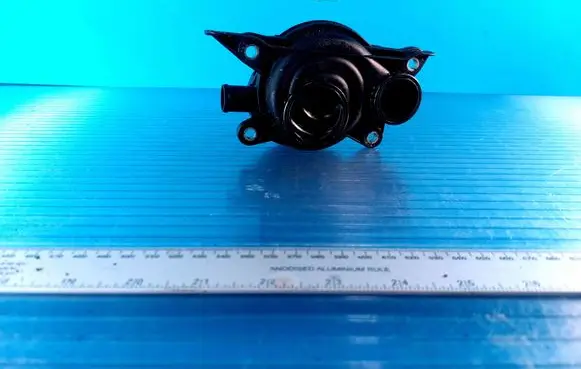 Mercedes-Benz ML W163 Breather/breather pipe/hose A6110160334