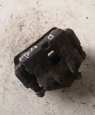 Hyundai Tucson JM Front brake caliper