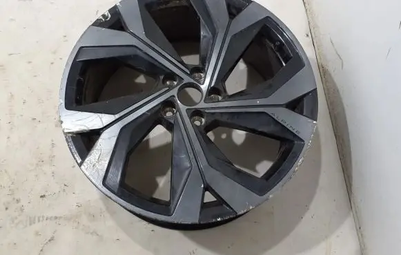R20 alloy rim