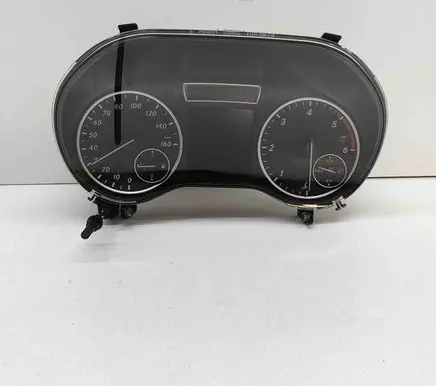 Mercedes-Benz A W176 Speedometer (instrument cluster) A1769011402 A1729025105