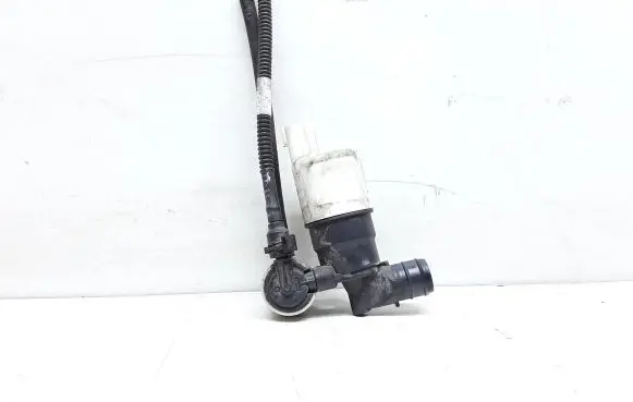 Volvo V60 Windscreen/windshield washer pump BK2117K624BA AV6117K624AA