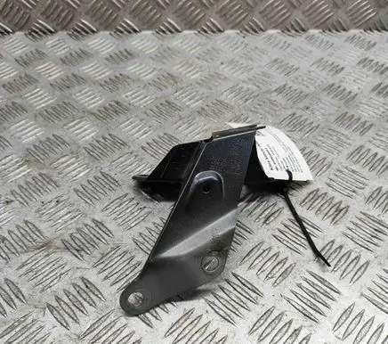 Audi A7 S7 4G Fender mounting bracket 4G8821136D