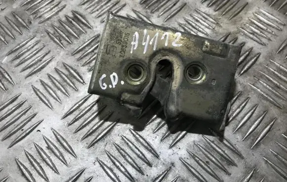 Seat Toledo I (1L) Rear door lock 1l0839016