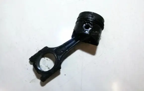 Volkswagen Jetta II Piston with connecting rod
