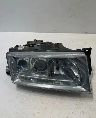 Skoda Octavia Mk1 (1U) Headlight/headlamp 1U1941018Q