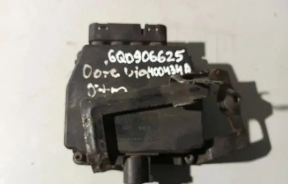 Skoda Octavia Mk2 (1Z) Turbo solenoid valve 6Q0906625 400434A