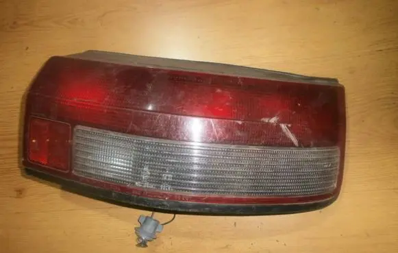 Mazda 323 Rear/tail lights 0431305R