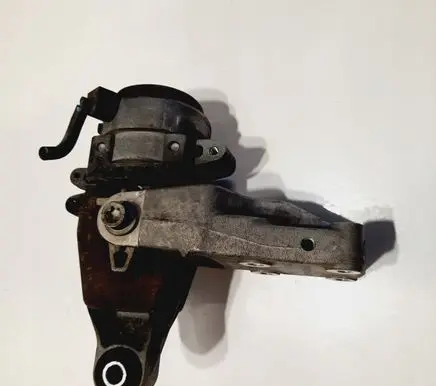 Peugeot 407 Engine mount bracket 9646119980