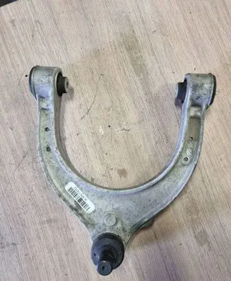 Front lower control arm/wishbone