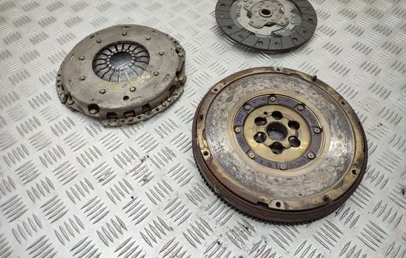 Citroen Berlingo Clutch set kit 9812184080