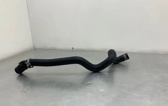 BMW 5 E60 E61 Engine coolant pipe/hose 6910757