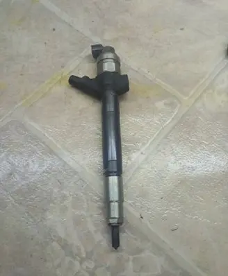 Fuel injector