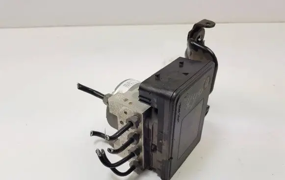 Ford Fusion II ABS Pump HG9C-2C219-KG
