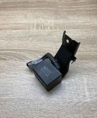 Lexus RX 450H Other relay 8651648020