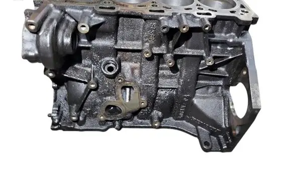 Renault Trafic II (X83) Engine block M9R786